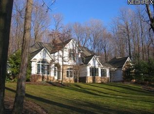 10340 Chartley Ct, Chardon, OH 44024