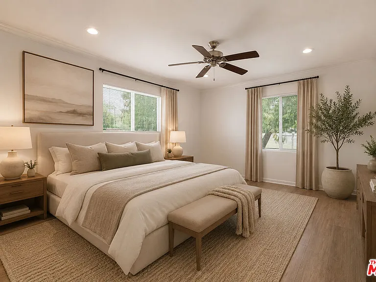 6033 Fallbrook Ave — Photo 7