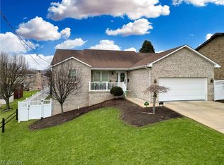 1343 Courtland Rd, Weirton, WV 26062