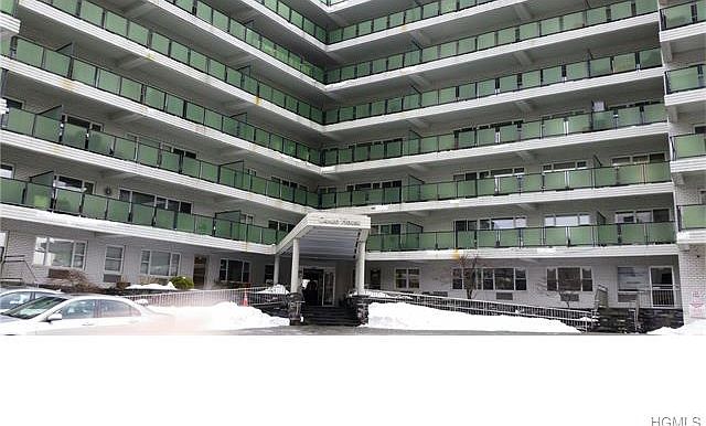 1st image of 300 Martine Ave APT 9B