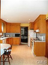 5th image of 135 Torsey St