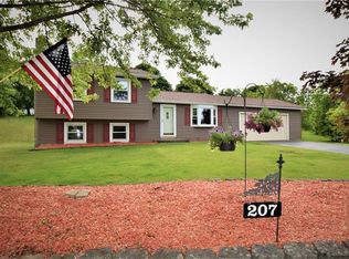 207 Briarwood Ln, Scottsville, NY 14546
