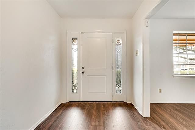 1st image of 883 Dogwood Trl