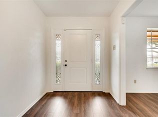 883 Dogwood Trl, Lancaster, TX 75146