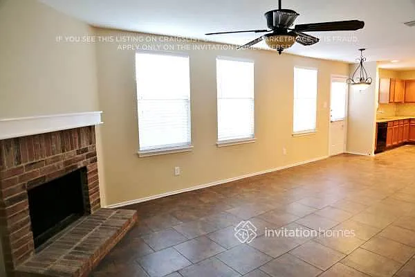 809 Cathy Dr — Photo 4