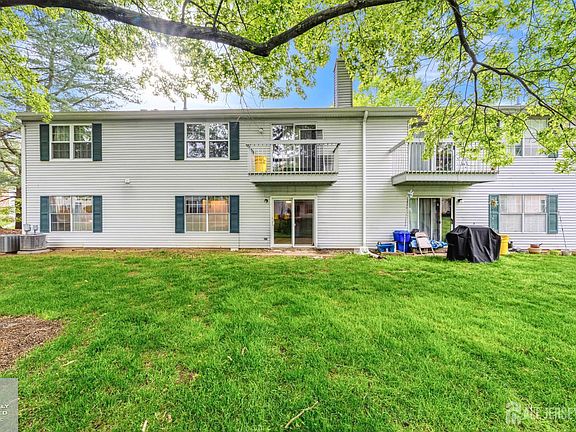 3rd image of 37 Morgan Pl