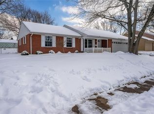 4910 Denny Ln, Dayton, OH 45431