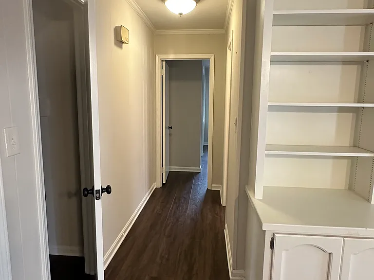 350 Riverdale Dr — Photo 13