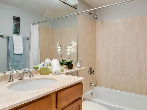 5th image of 350 W Belden Ave APT 308