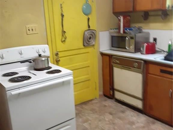 3rd image of 523 74th St