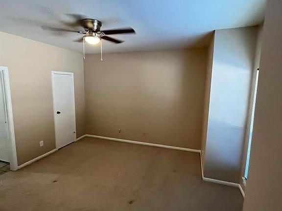 3rd image of 3100 Walnut Bend Ln #523