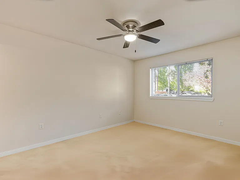 Cascade Woods Apartments — Photo 15