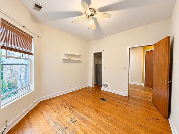 5th image of 318 N Lorel Ave