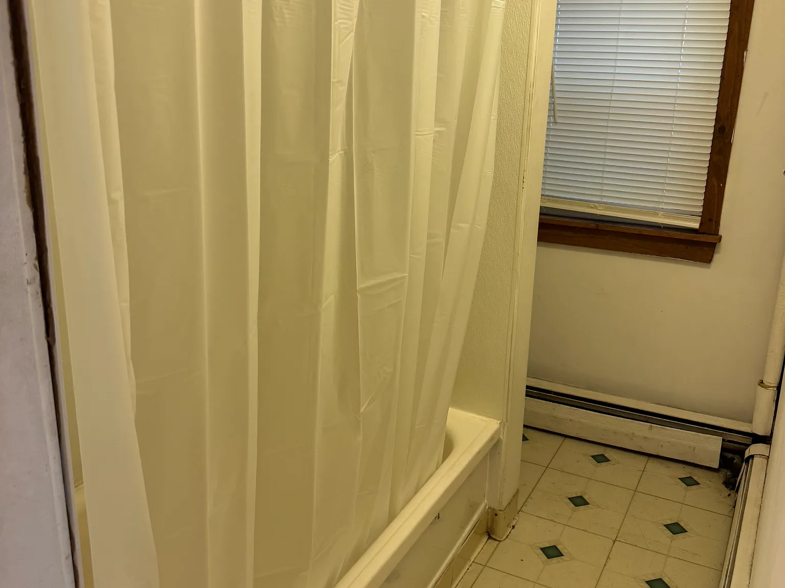21 Pearl St — Photo 2