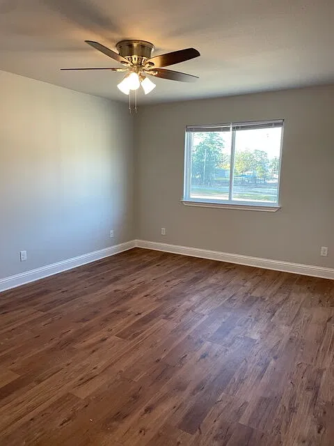 3 bed, 2.5 bath, 1305 sqft, $1,845 — Photo 4