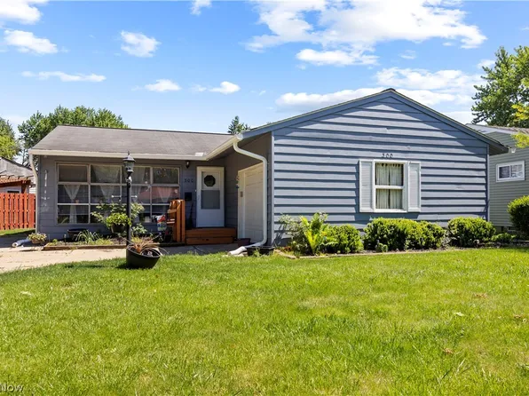 300 Hickory Dr, Berea, OH 44017