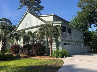 118 North St, Savannah, GA 31410