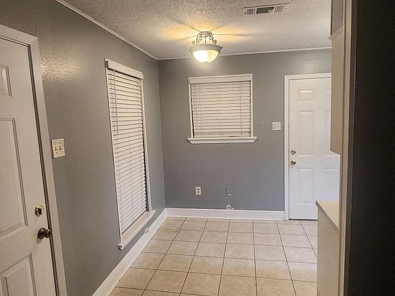 5th image of 7431 Kristene Ave