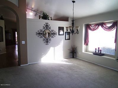 3rd image of 1126 E Tonopah Dr