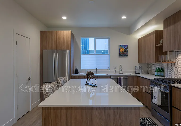 1541 E Talo Ct — Photo 6