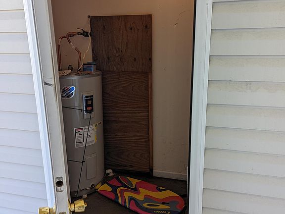 2nd image of 5145 Deveron St #A