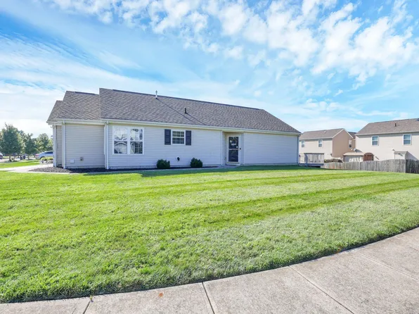 6898 Riding Trail Dr, Canal Winchester, OH 43110