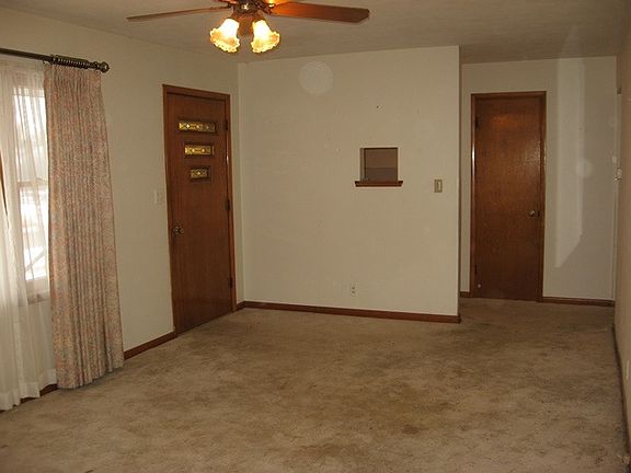3rd image of 709 S 7th St