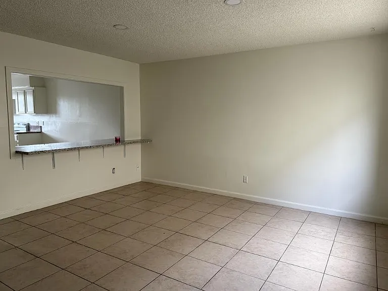 7020 Victoria Ave #8 — Photo 6