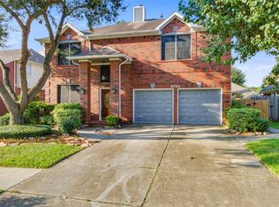 8723 Huntersfield Ln, La Porte, TX 77571