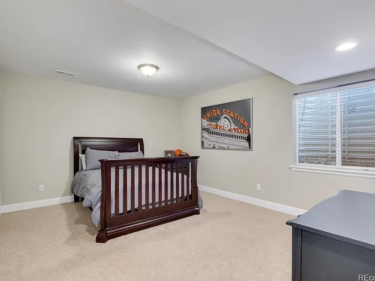11387 Waldorf Ct — Photo 29
