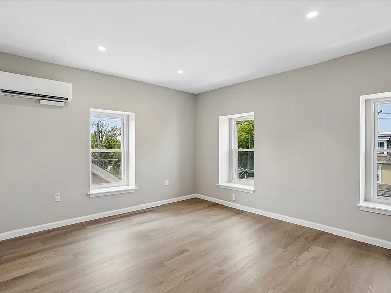 405 School St #2 — Photo 20