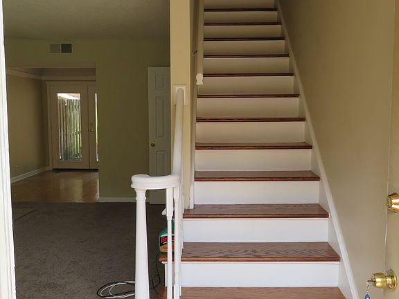 3rd image of 1219 Chamberlain Dr