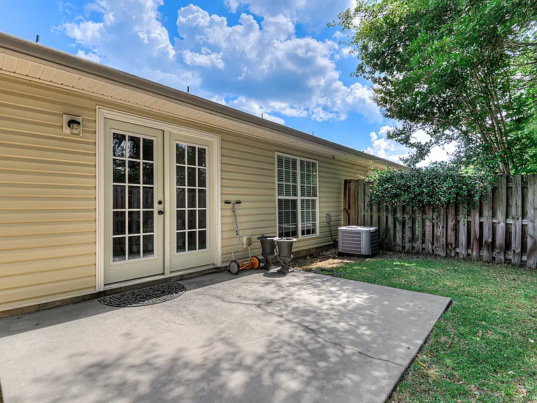 267 Caldwell Cir — Photo 33