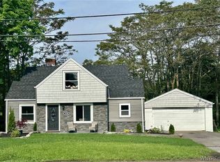 4296 Harris Hill Rd, Williamsville, NY 14221
