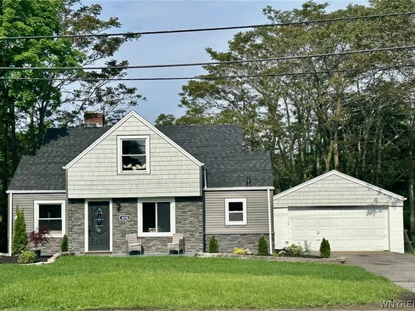 4296 Harris Hill Rd, Williamsville, NY 14221