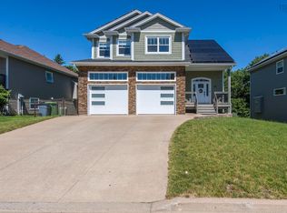 141 Olive Ave, Bedford, NS B4B0L1