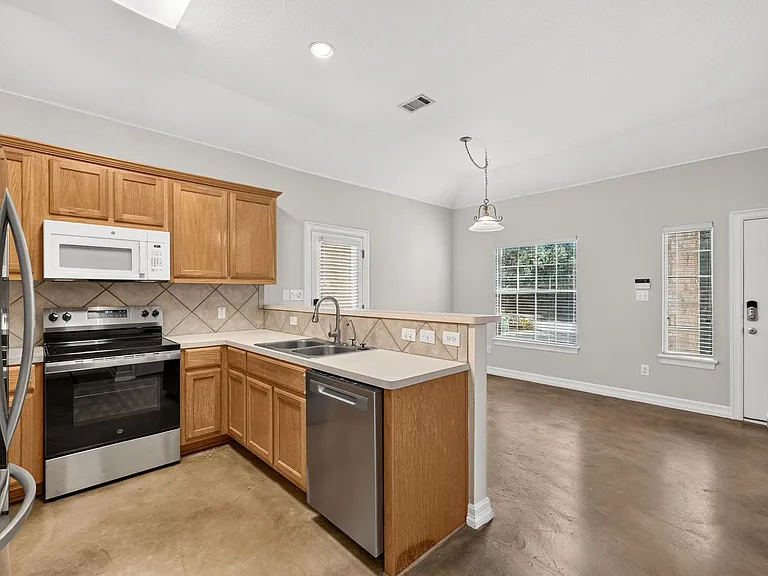 1002 Castile Rd #A — Photo 13