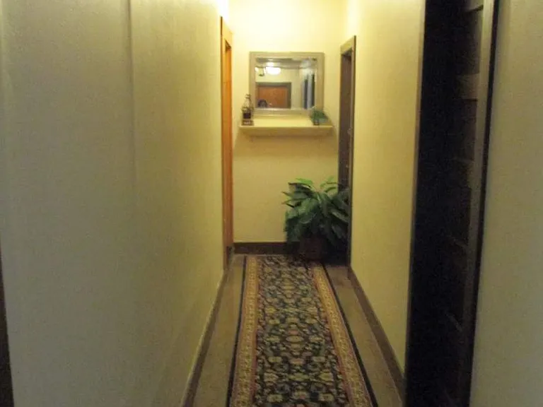 Annie Wright: Wilshire 514 — Photo 3