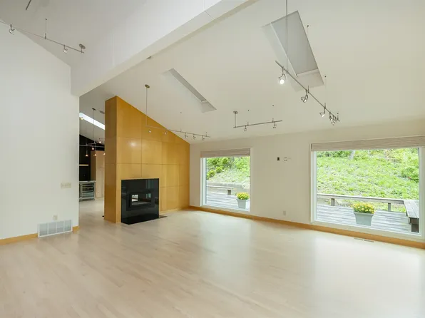 3022 Fox Run, Des Moines, IA 50321