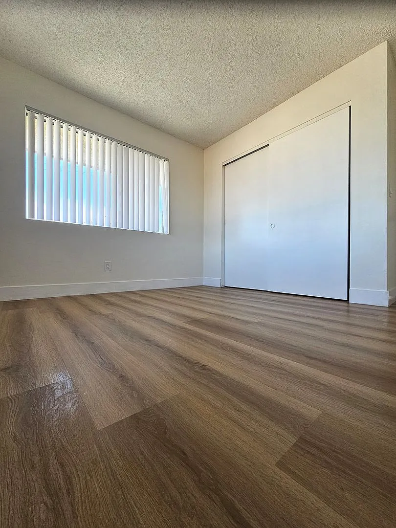 815 Centinela Ave. — Photo 4