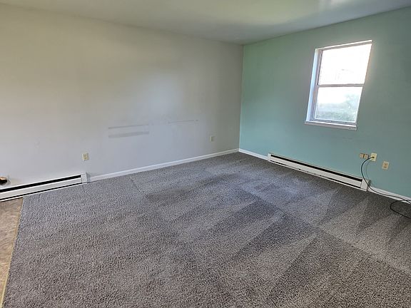 3rd image of 3704 Tiffany Dr APT A