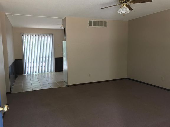 3rd image of 5604 Ravenwood Dr