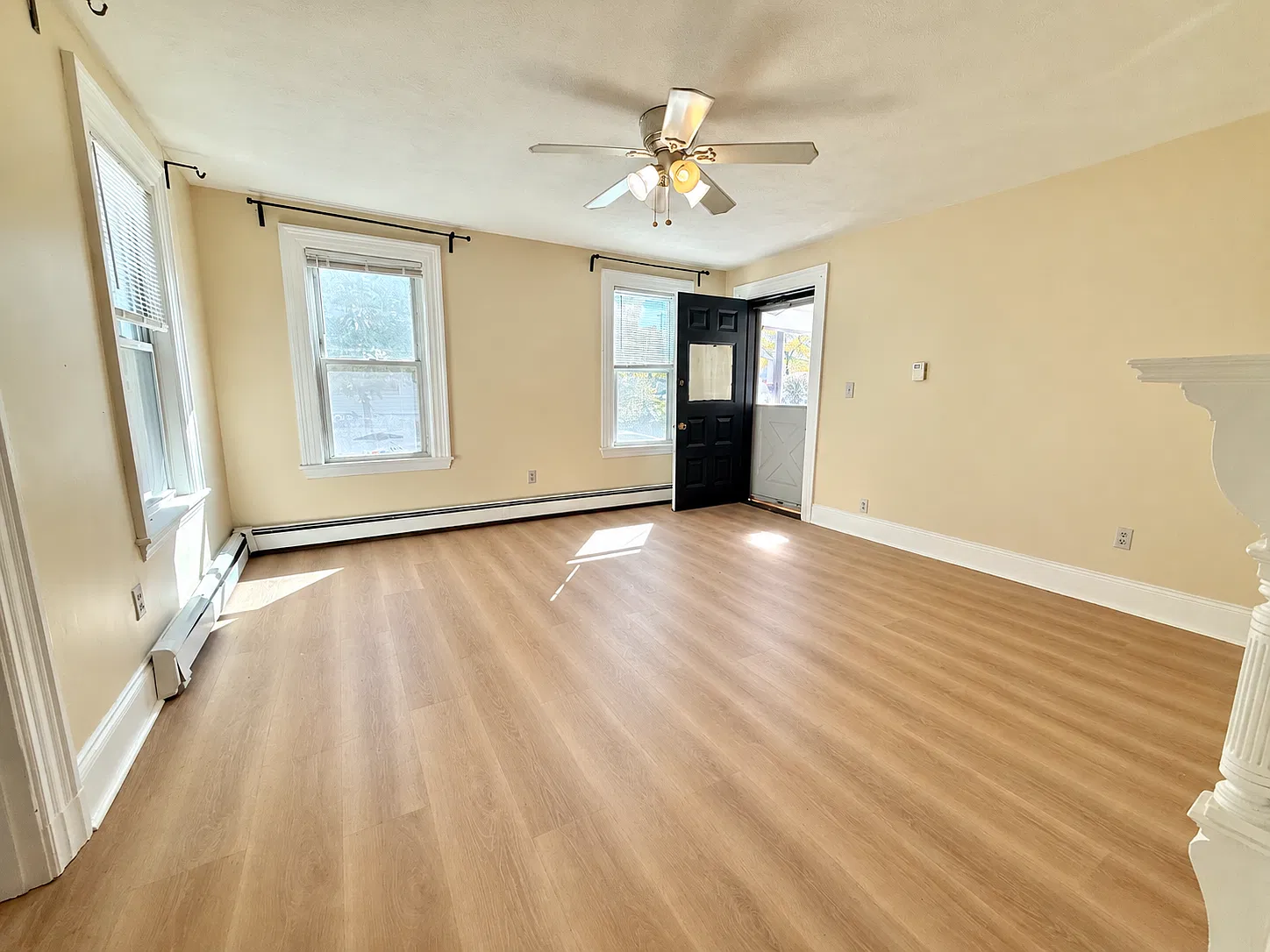 1 bed, 900 sqft, $2,750 — Photo 3