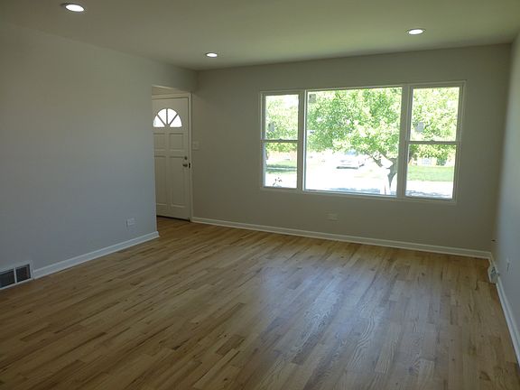 2nd image of 2128 S 11th Ave