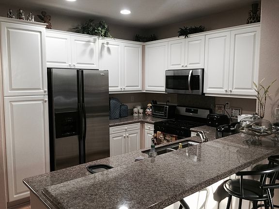 3rd image of 23002 Serra Dr