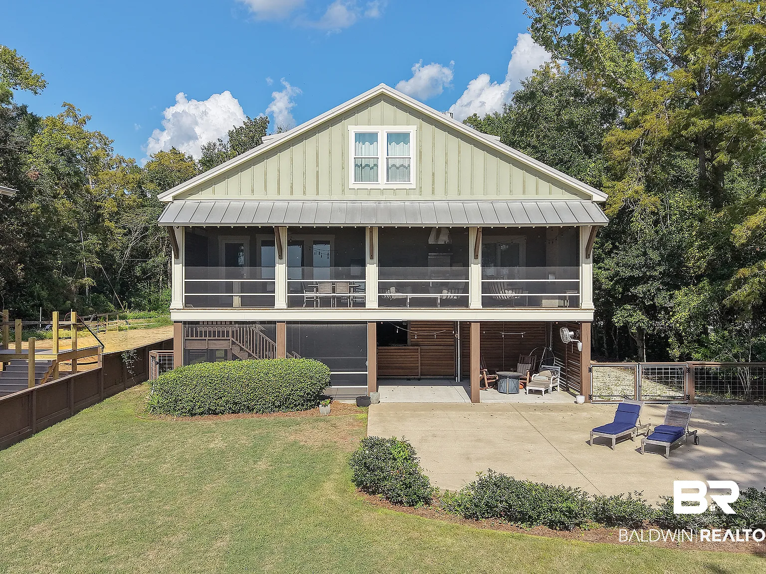 4 bed, 5.0 bath, 4424 sqft, $6,500 — Photo 3
