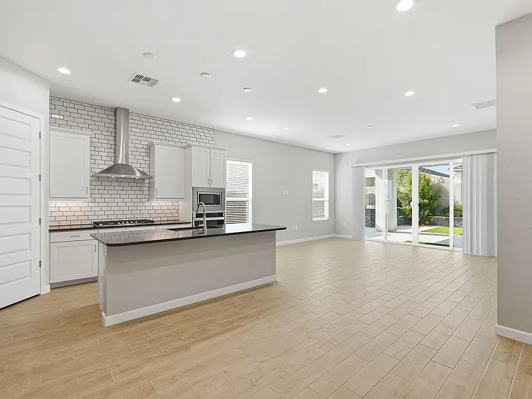 5028 E Shady Glen Ave — Photo 15