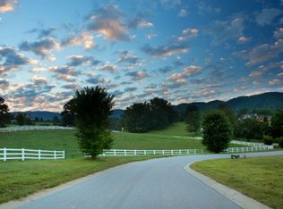 79 Summer Breeze Dr, Fletcher, NC 28732