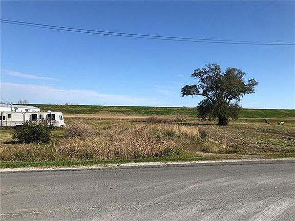 3rd image of 34783 Highway 11
