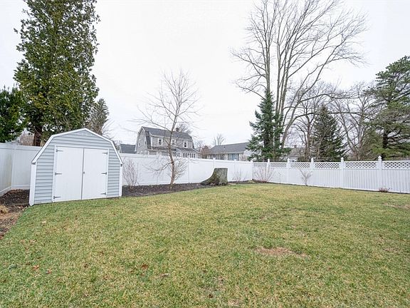 3rd image of 45 Wyoming Ave